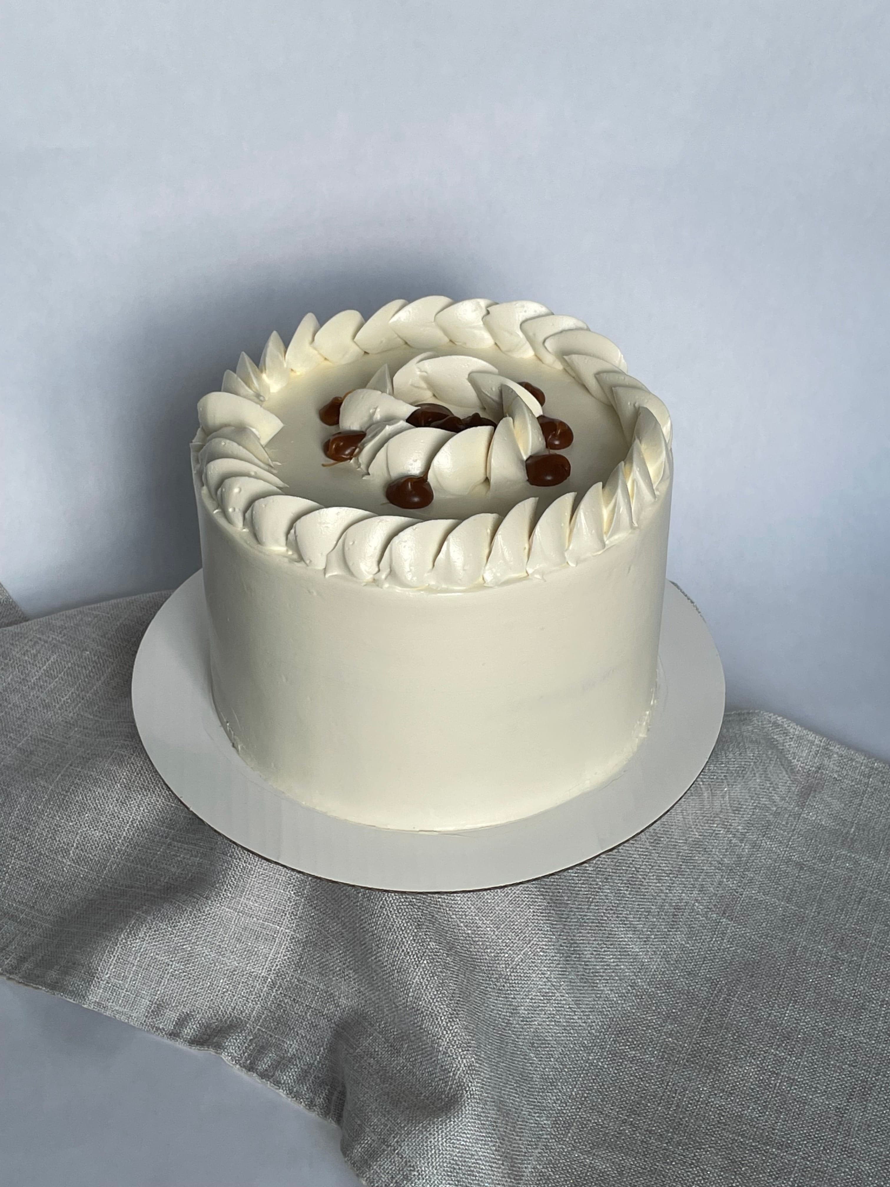 Vanilla Salted Caramel Cake